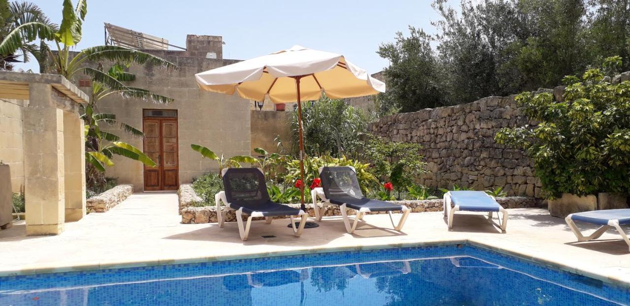 Tal-Masklu Farmhouse Għarb Exteriör bild